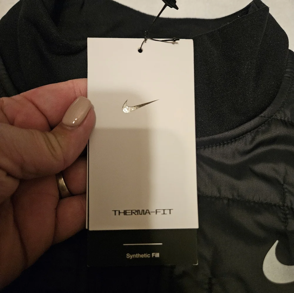 Nike Therma Fit Running Vest NWT - Picture 10 of 10